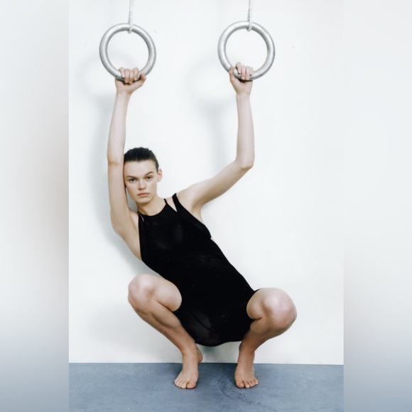 Zara Seamless Perforated Jumpsuit Size XL - Picture 4 of 6